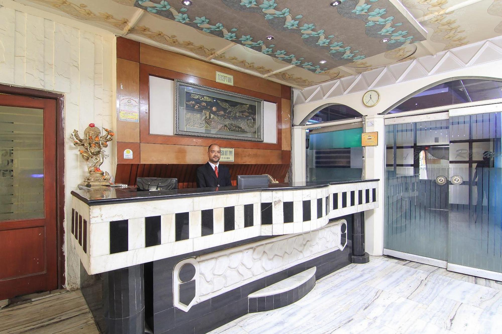Oyo 2569 Hotel Paradise Kanpur Exterior photo